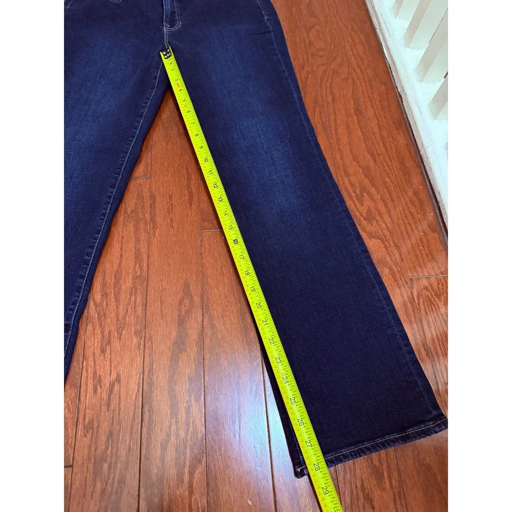 Talbots Flawless Five-Pocket Barely Boot High Waist Jeans Dark Indigo 6P NEW - Picture 5 of 6
